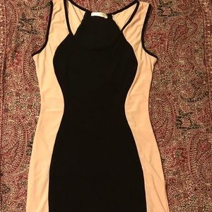 SizeL:below the knee,stretch material,form fitting